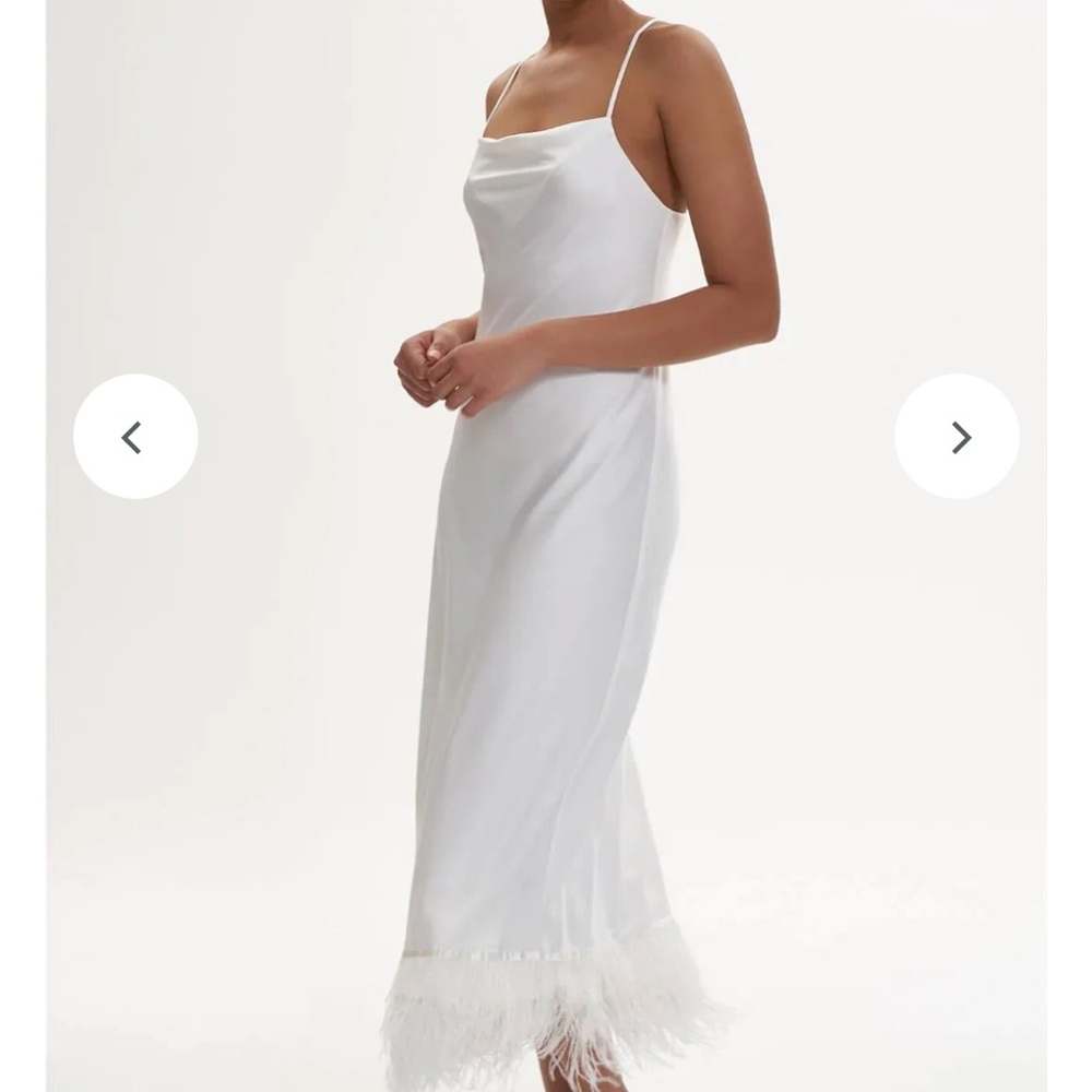 Rya Collection Sz M Swan Satin Sleeveless‎ Ostrich Feather Trim Chemise Prom